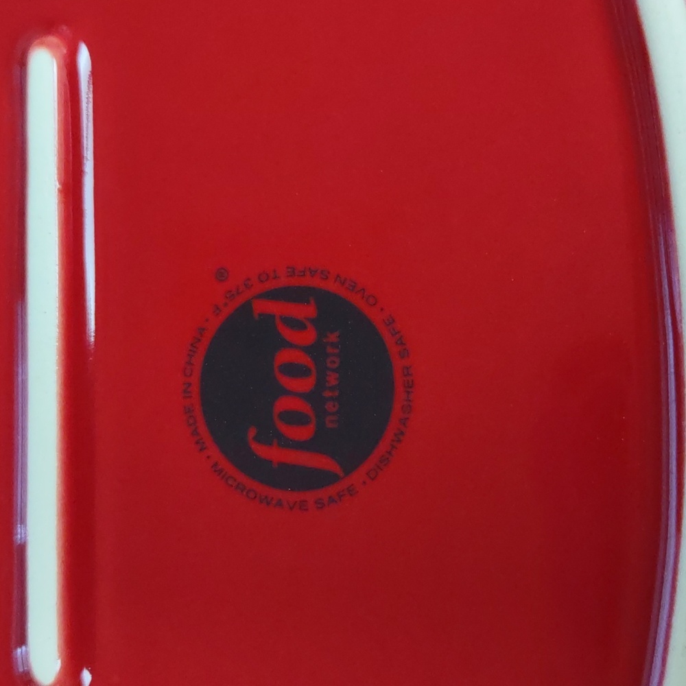 Food Network Red fluted baker - Picture 3 of 5